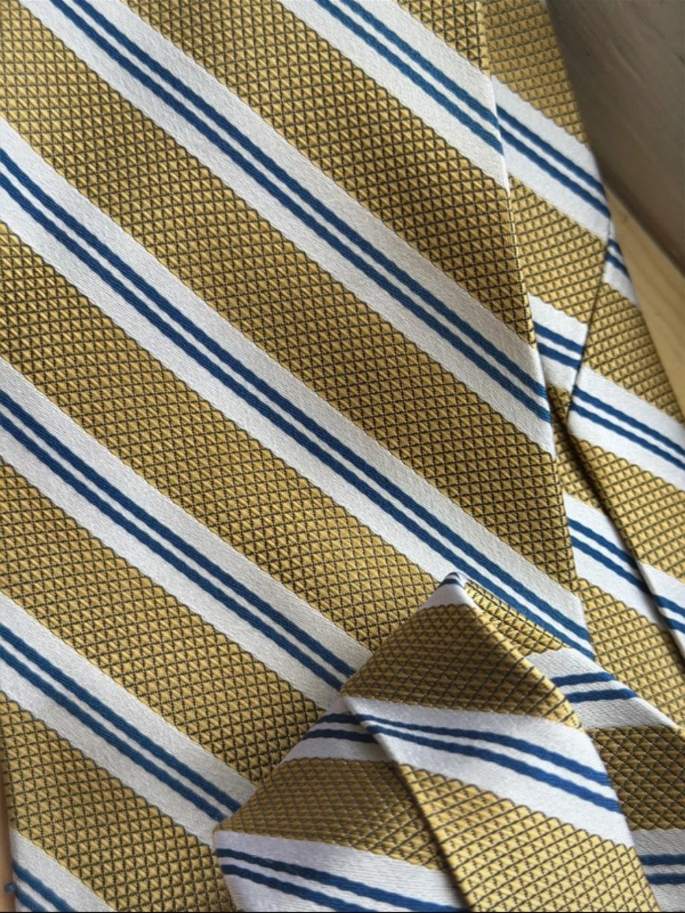 Jos. A. Bank refined silk